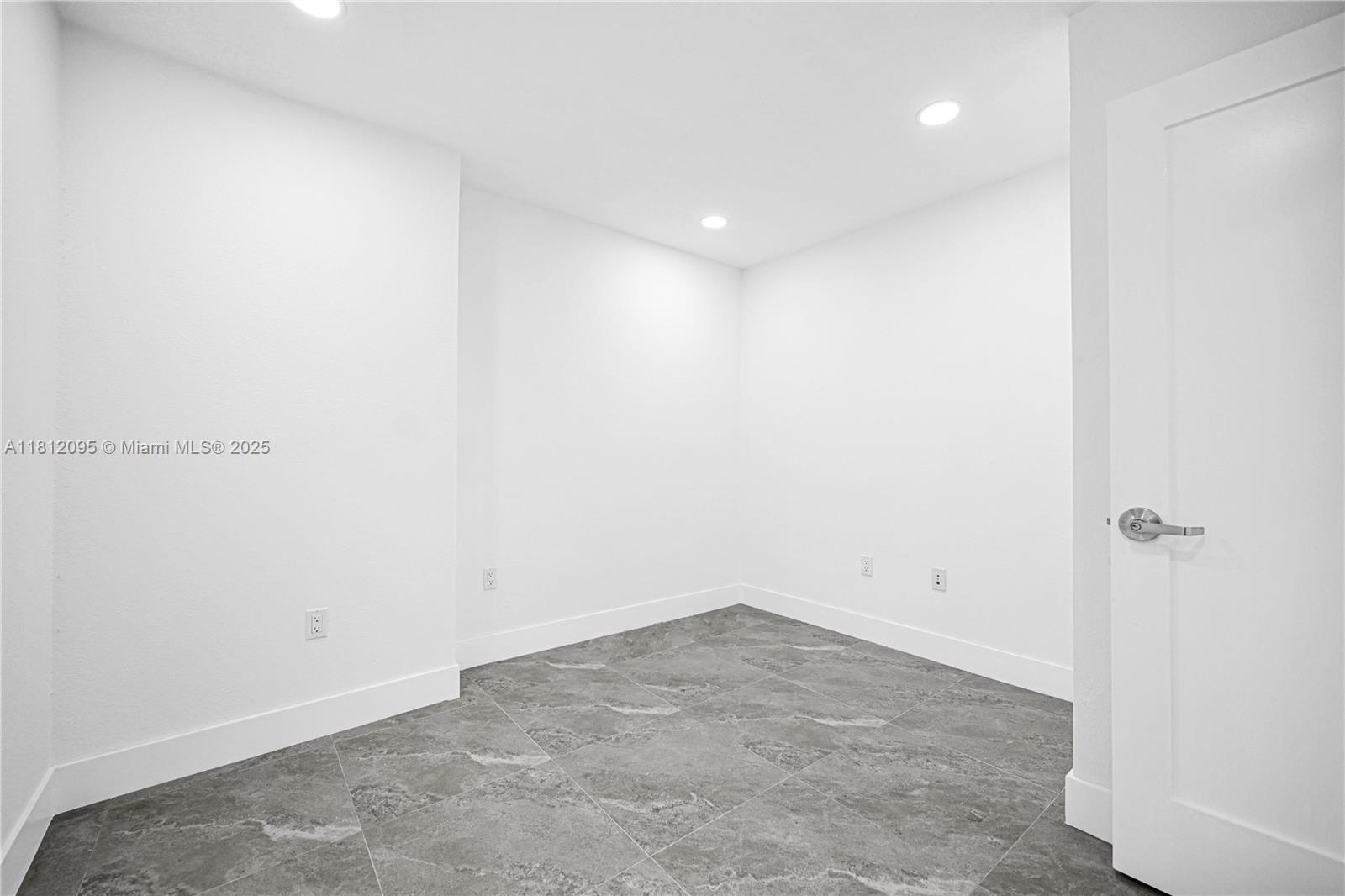4630 NW 7th St