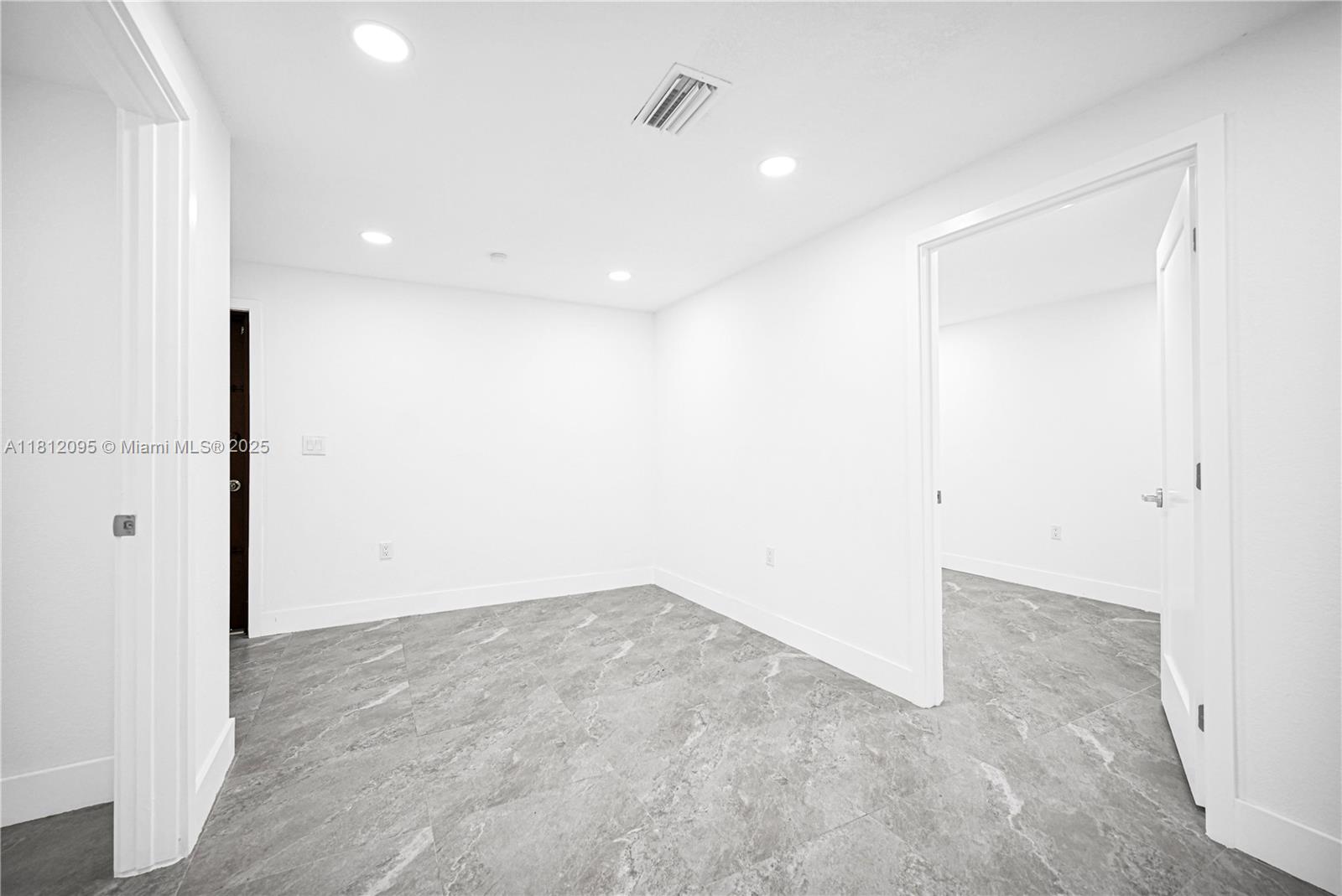 4630 NW 7th St