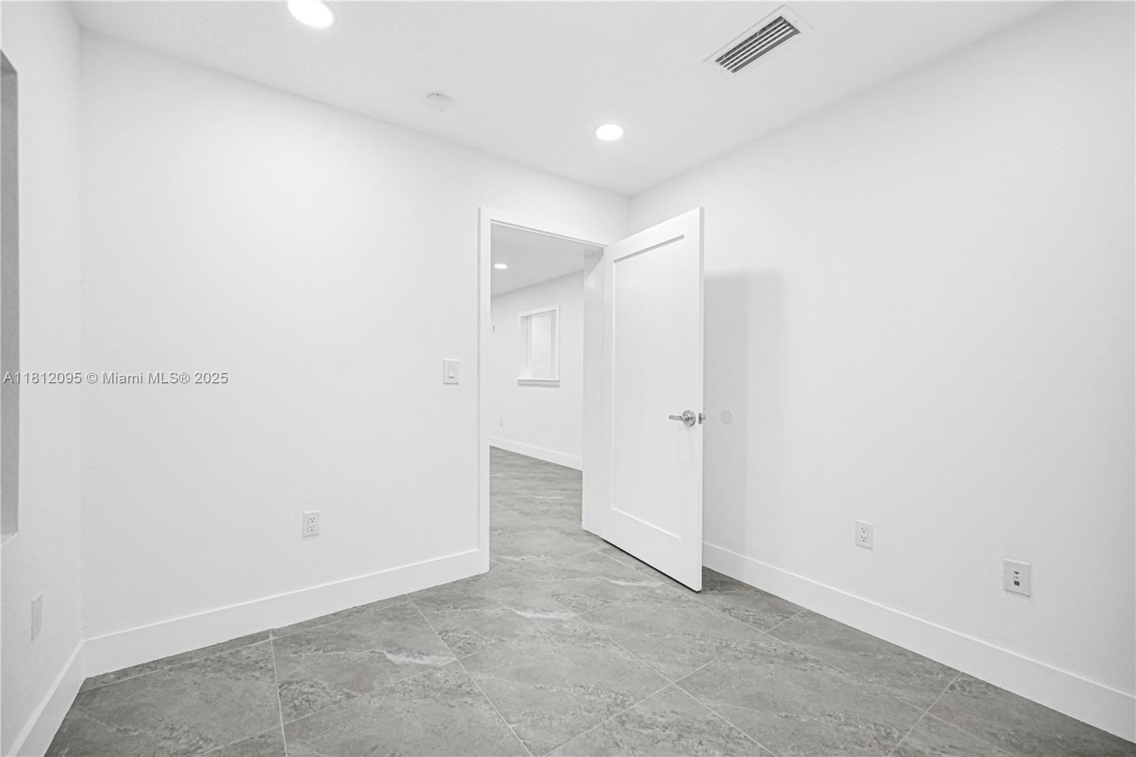 4630 NW 7th St