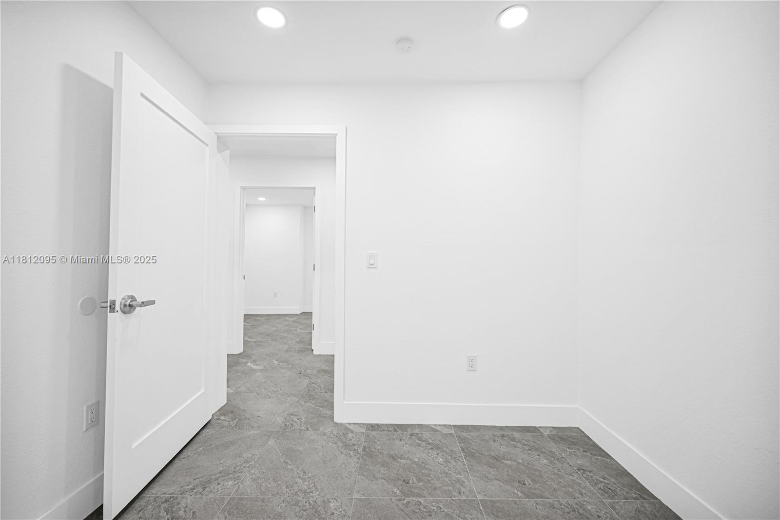 4630 NW 7th St