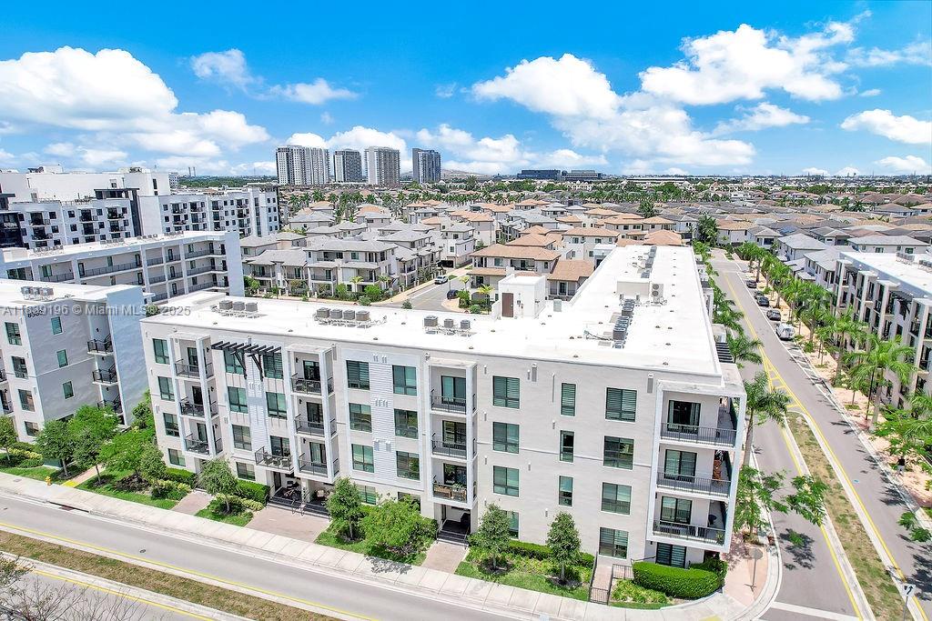 8301 NW 41st St # 303 Unit: B-303