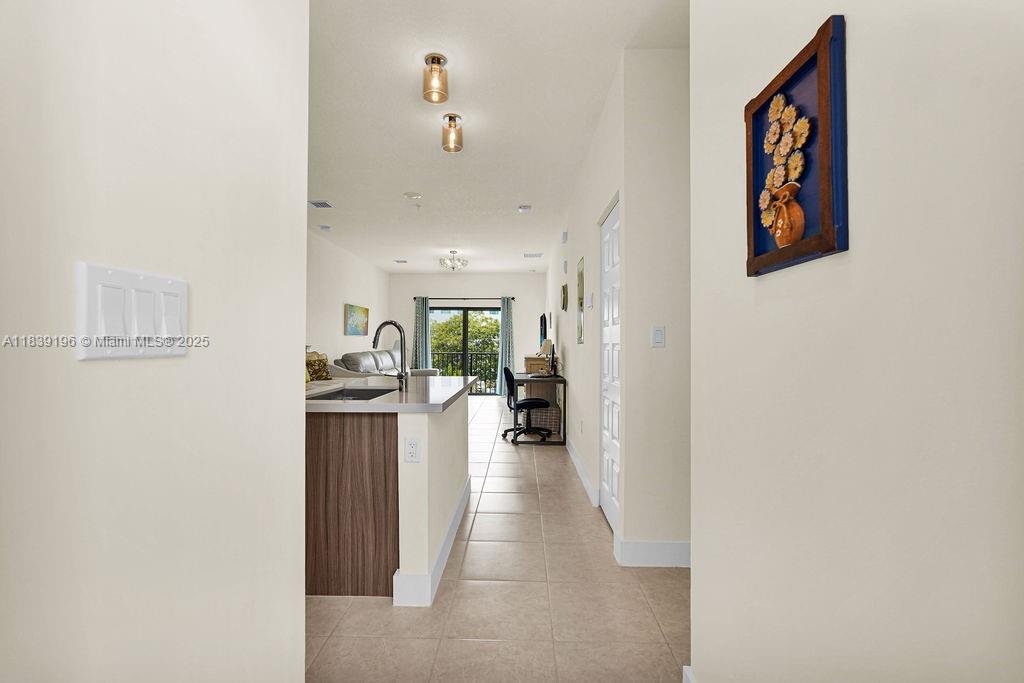 8301 NW 41st St # 303 Unit: B-303