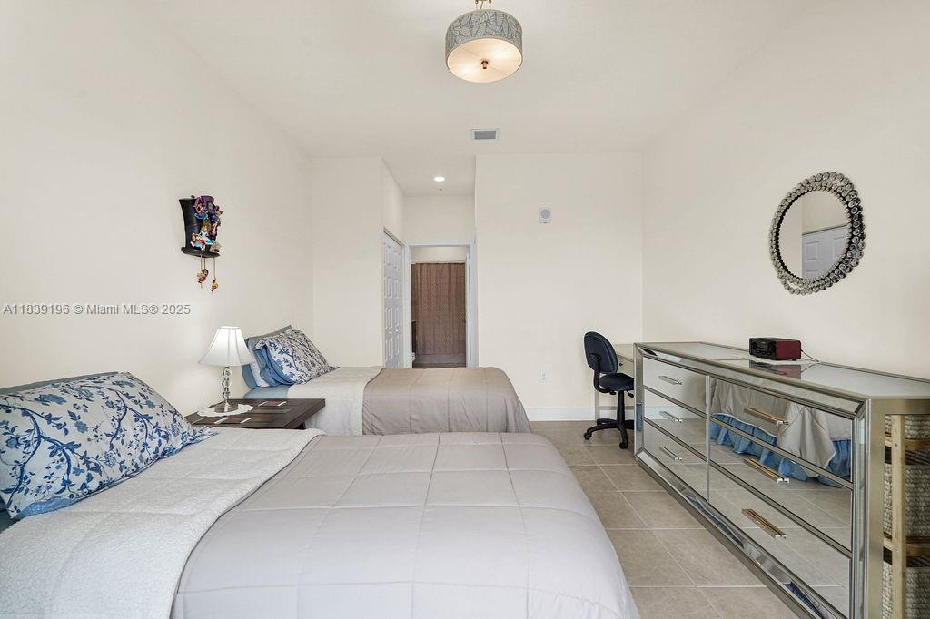 8301 NW 41st St # 303 Unit: B-303