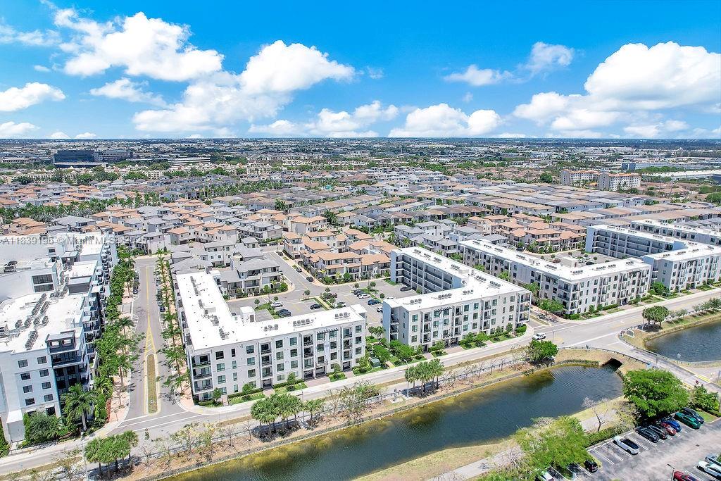 8301 NW 41st St # 303 Unit: B-303