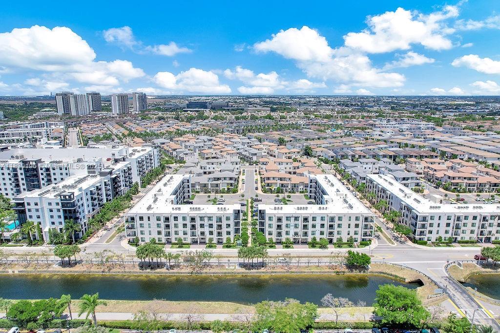 8301 NW 41st St # 303 Unit: B-303