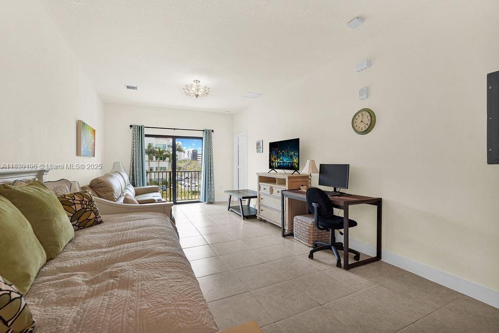 8301 NW 41st St # 303 Unit: B-303