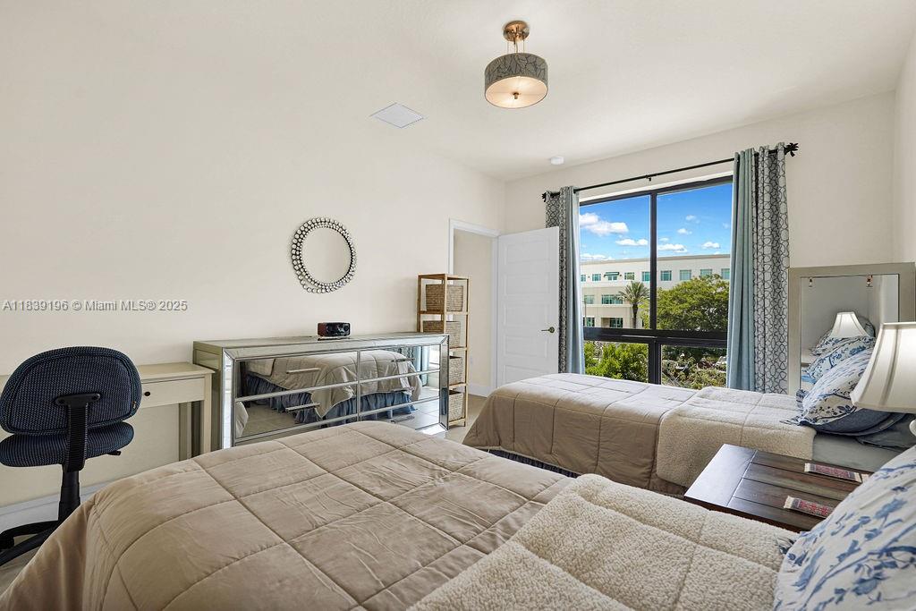 8301 NW 41st St # 303 Unit: B-303