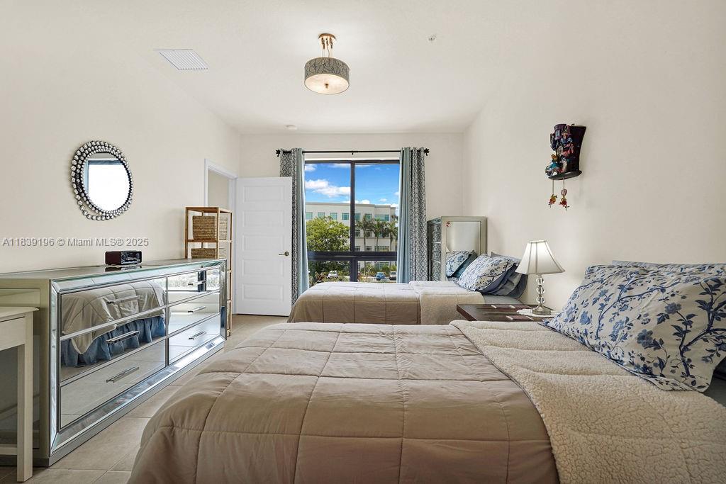 8301 NW 41st St # 303 Unit: B-303
