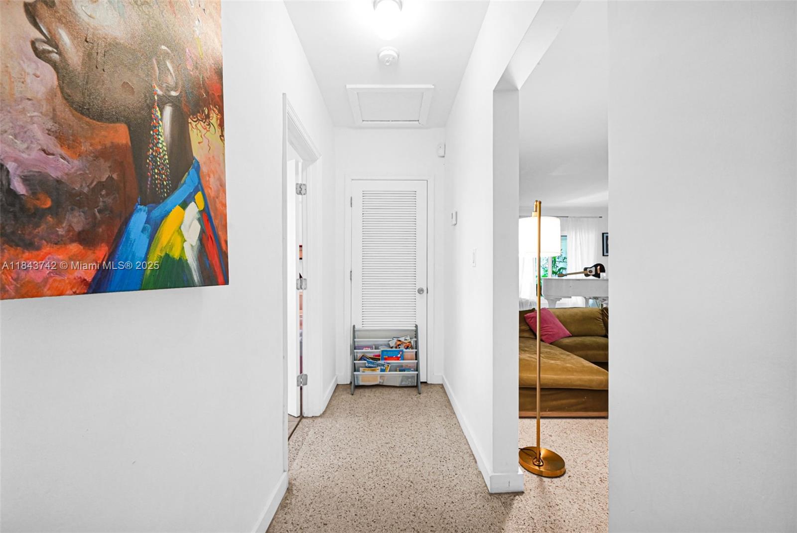 10619 NE 10th Pl