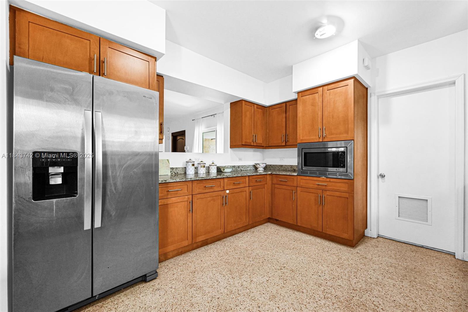 10619 NE 10th Pl