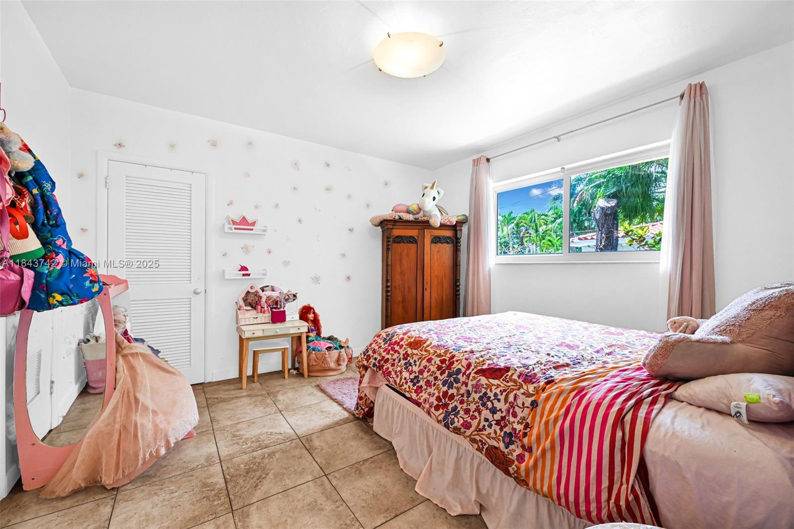 10619 NE 10th Pl