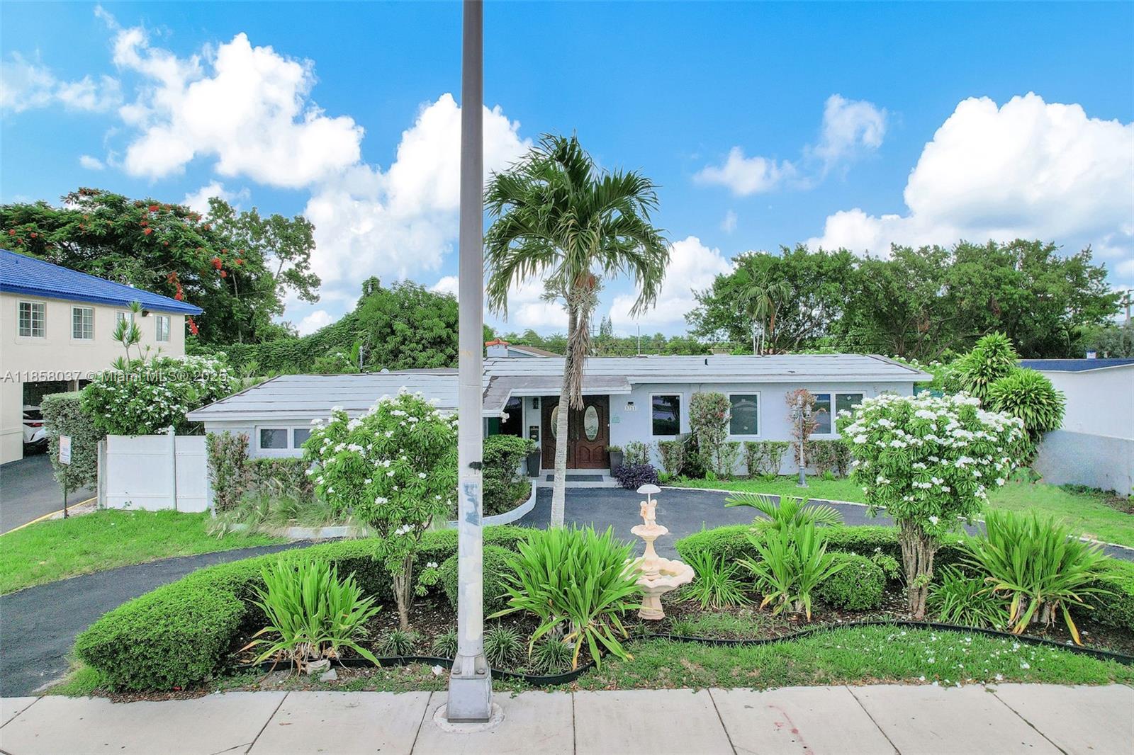3711 SW 87th Ave