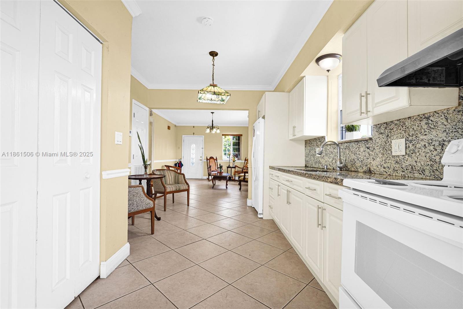 3635 SW 95th Ave