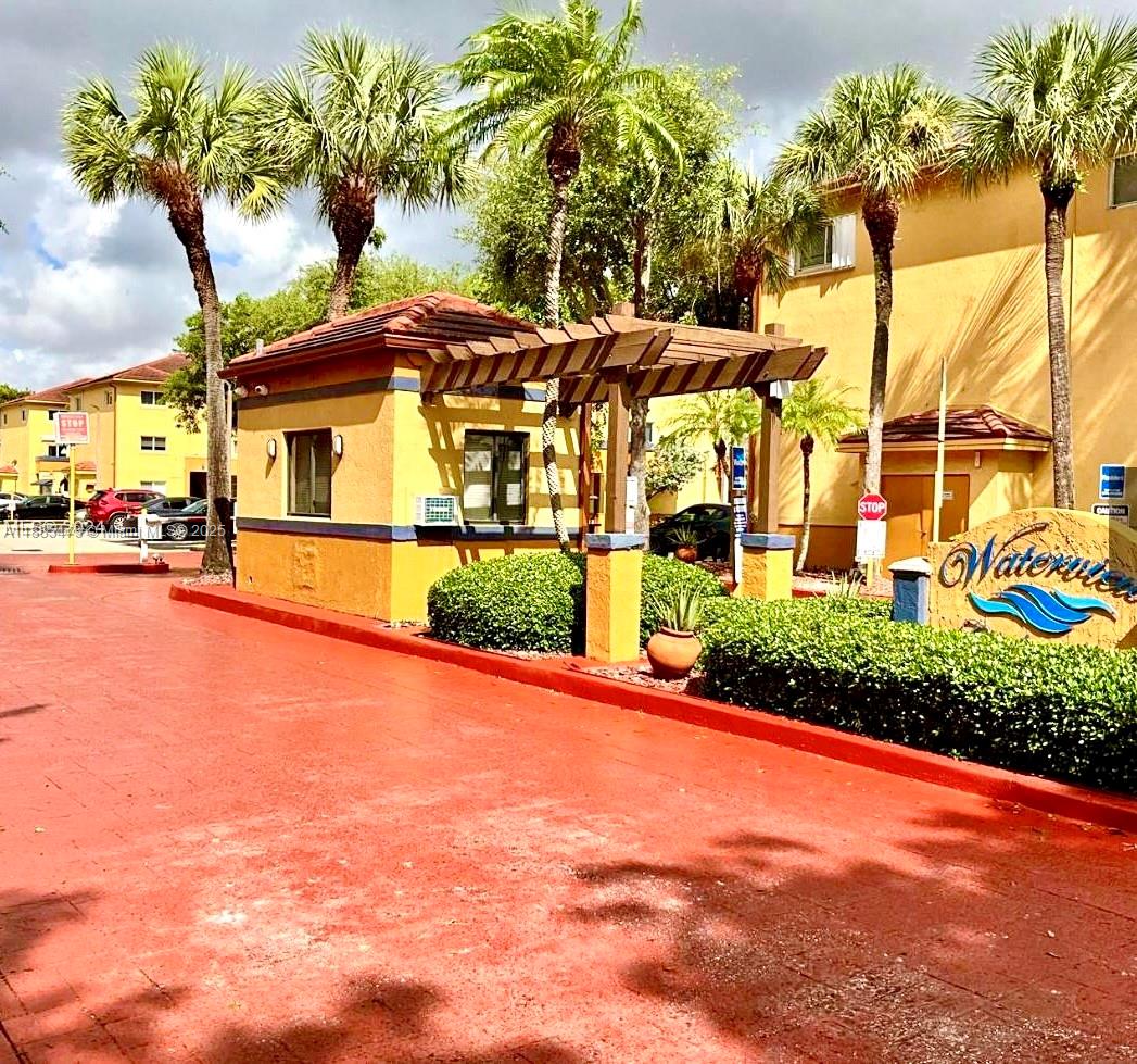 8250 SW 149th Ct # 206 Unit: 8-206