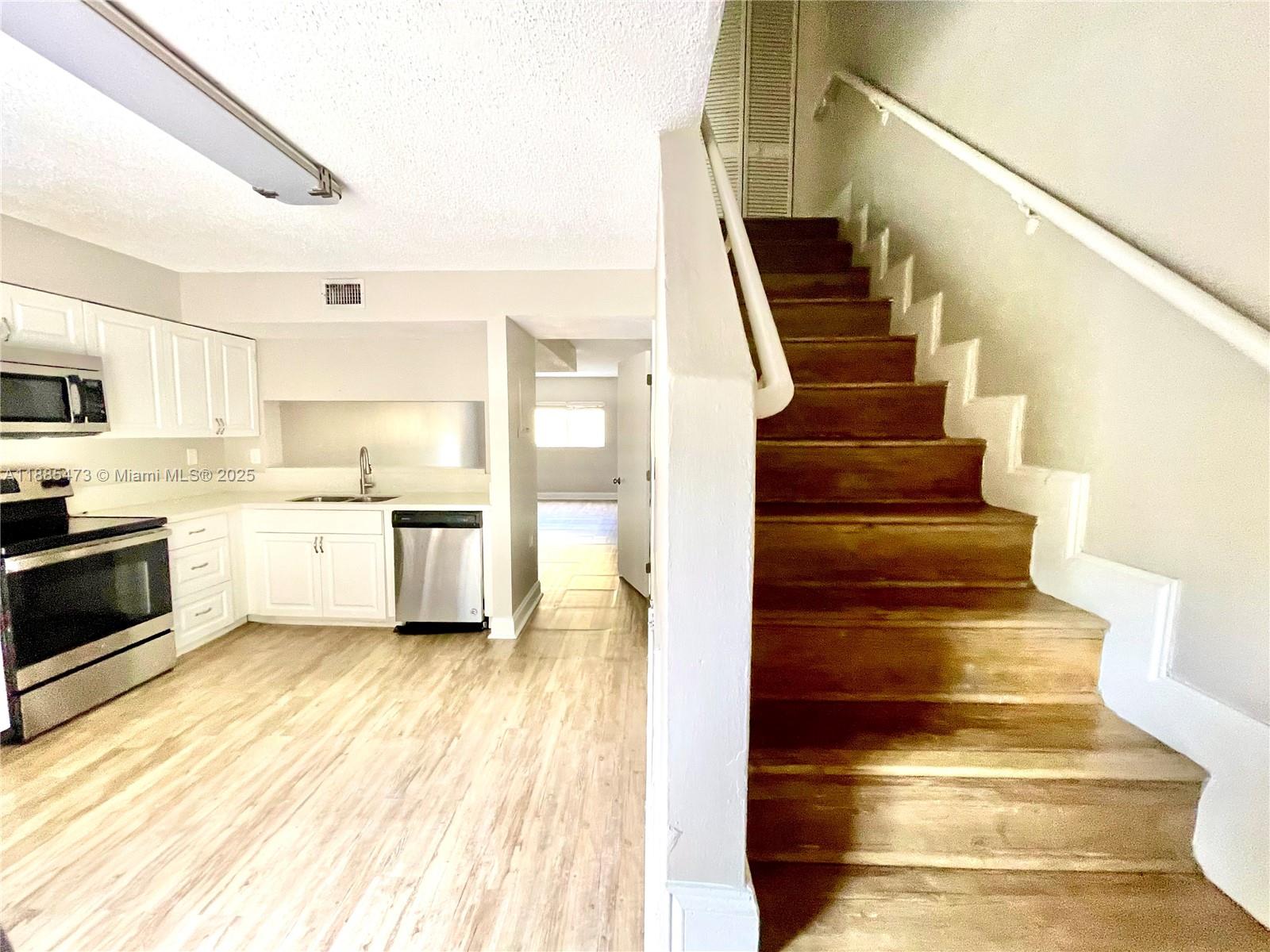 8250 SW 149th Ct # 206 Unit: 8-206