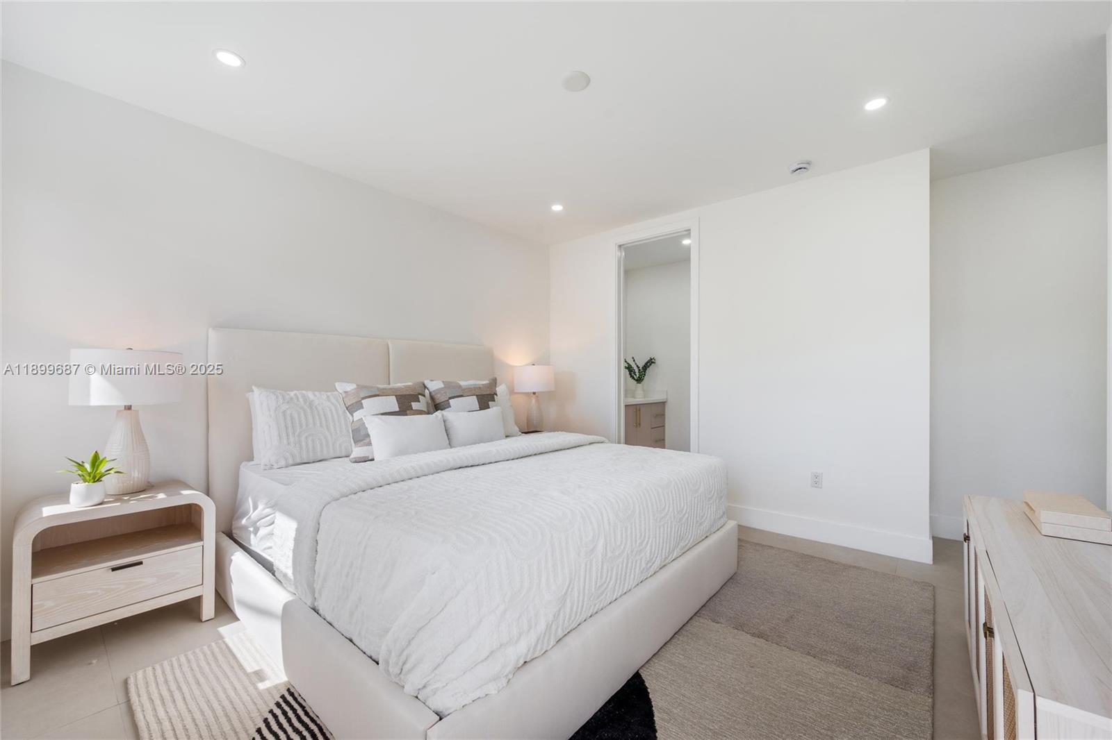 6280 SW 24 St, Miami