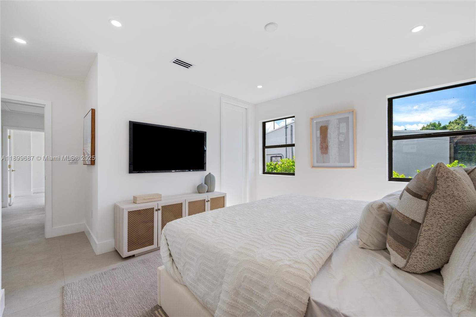 6280 SW 24 St, Miami