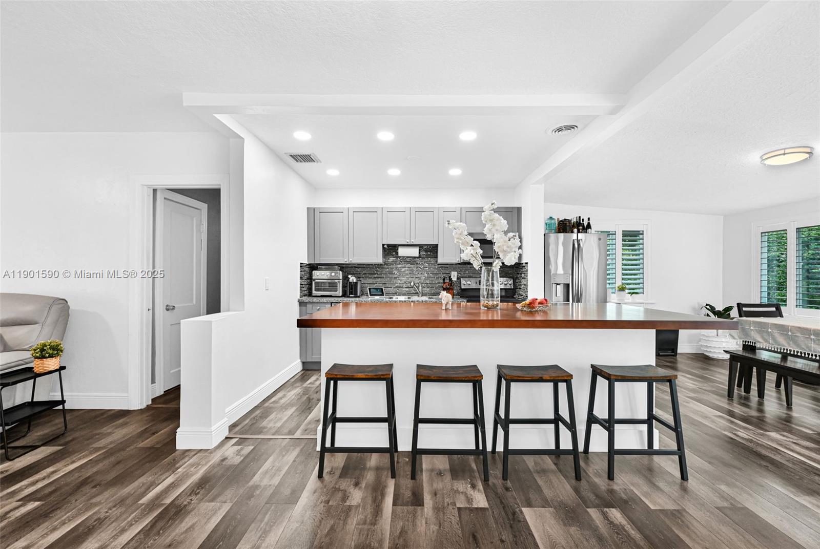 5800 SW 47th St, Miami