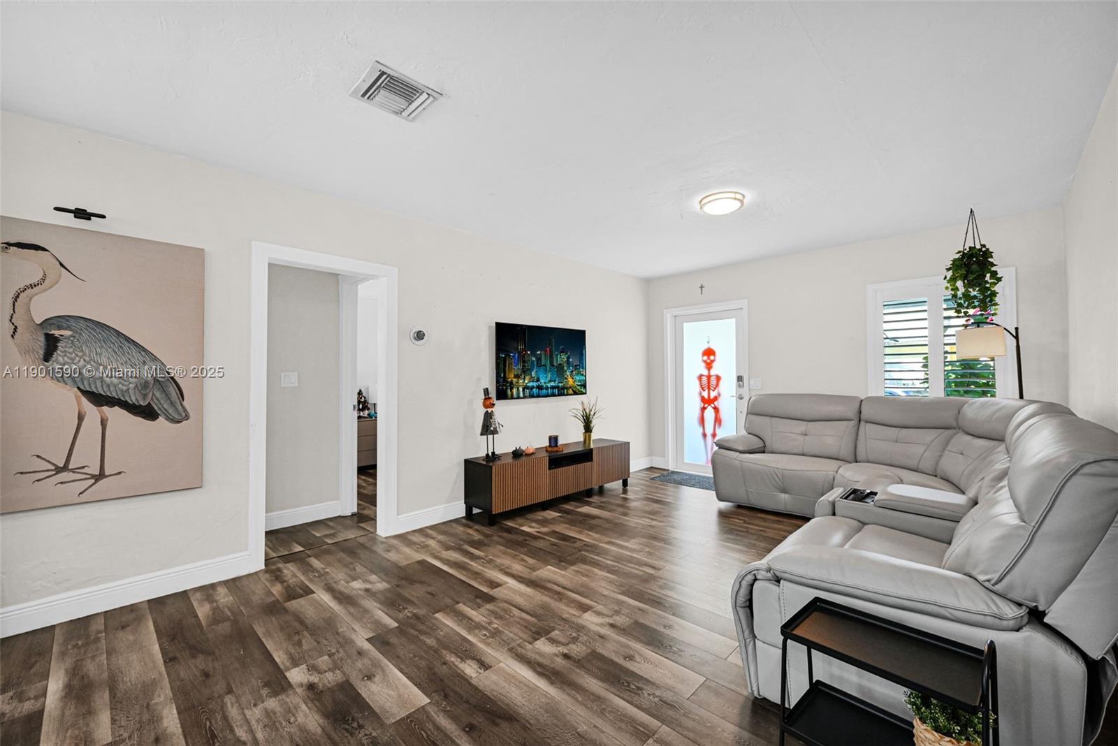 5800 SW 47th St, Miami