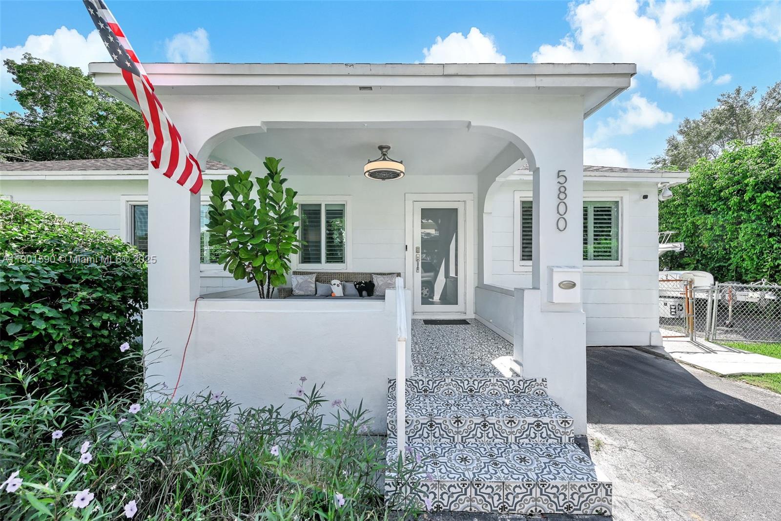 5800 SW 47th St, Miami