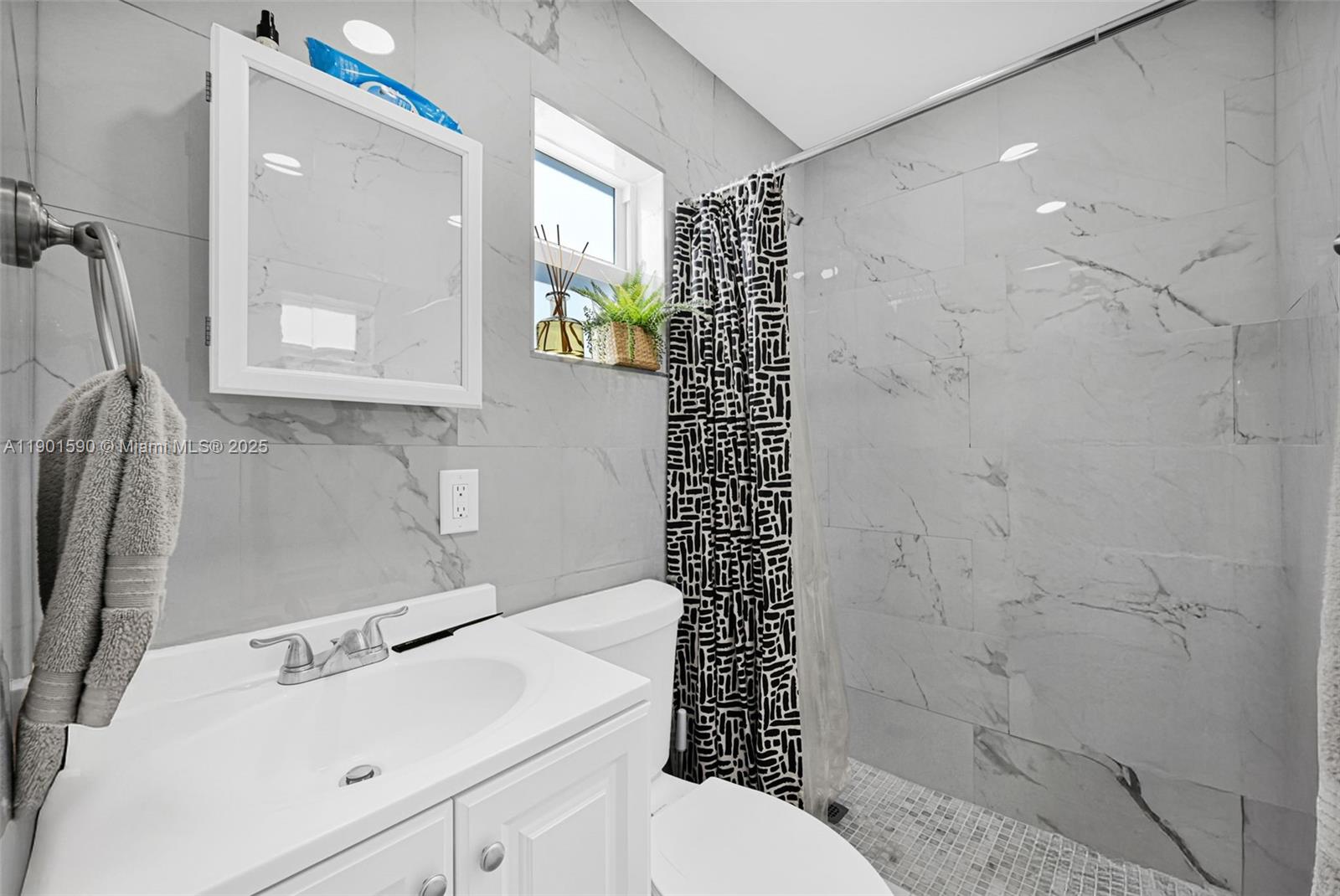 5800 SW 47th St, Miami