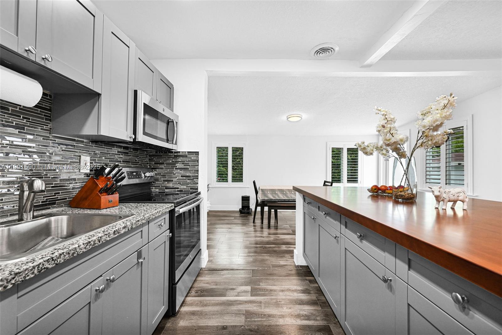 5800 SW 47th St, Miami