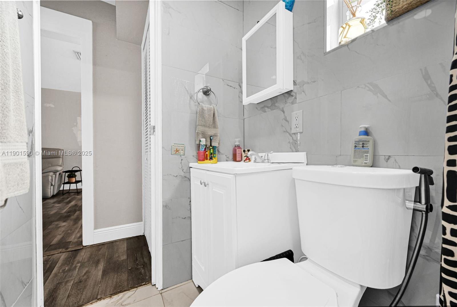 5800 SW 47th St, Miami