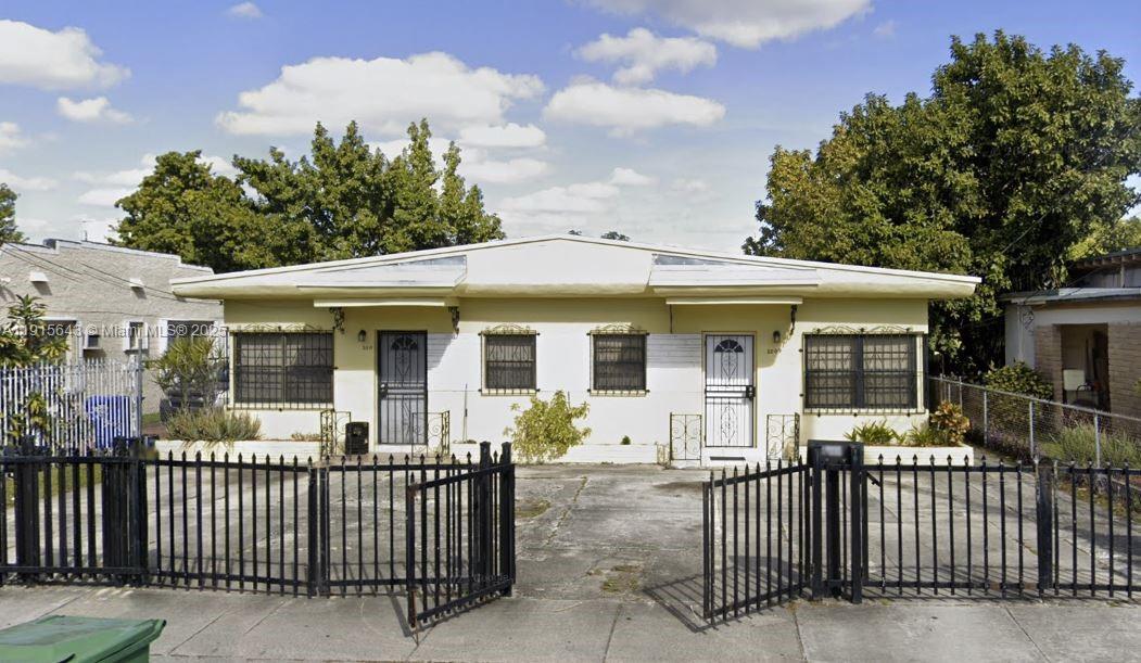2009 NW 34th St