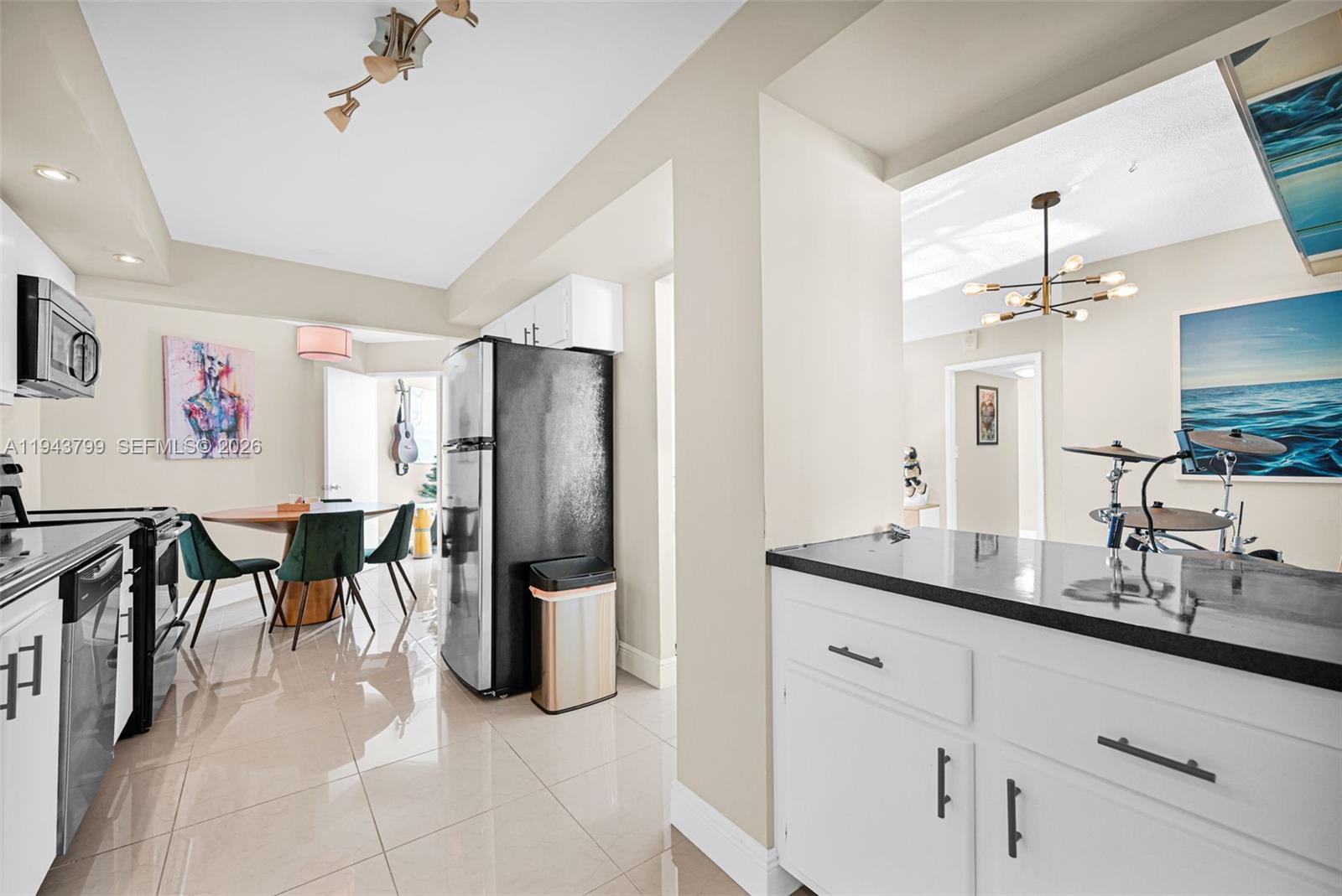 7135 Collins Ave # 1722