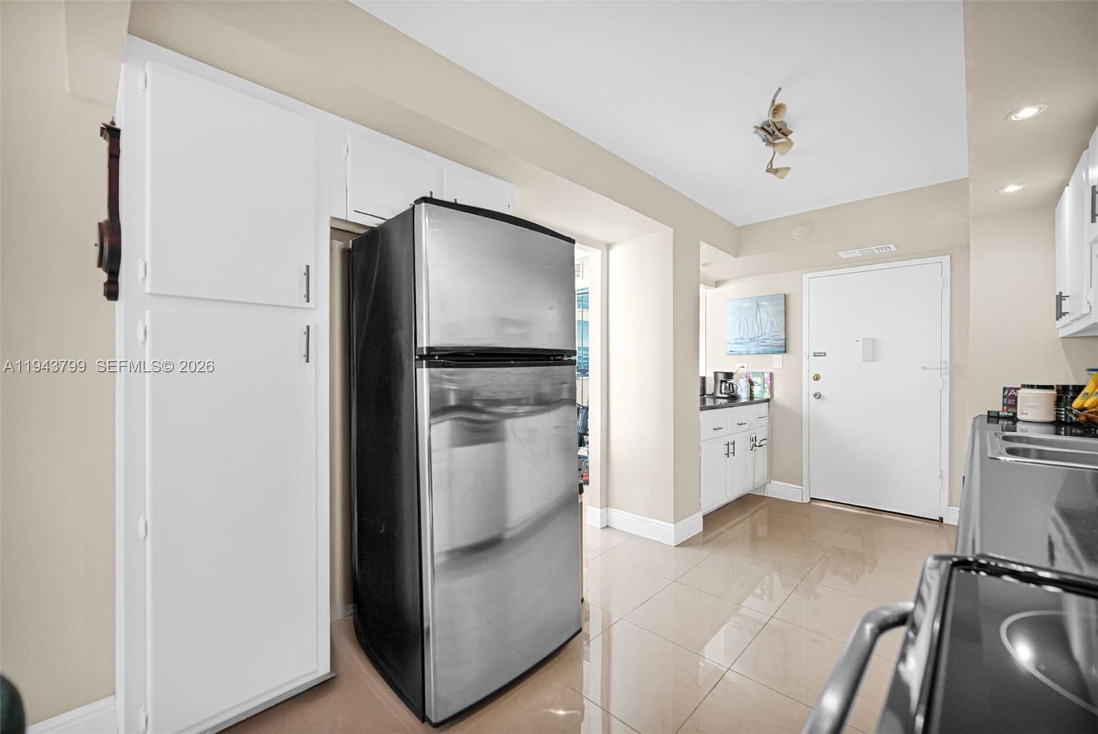 7135 Collins Ave # 1722