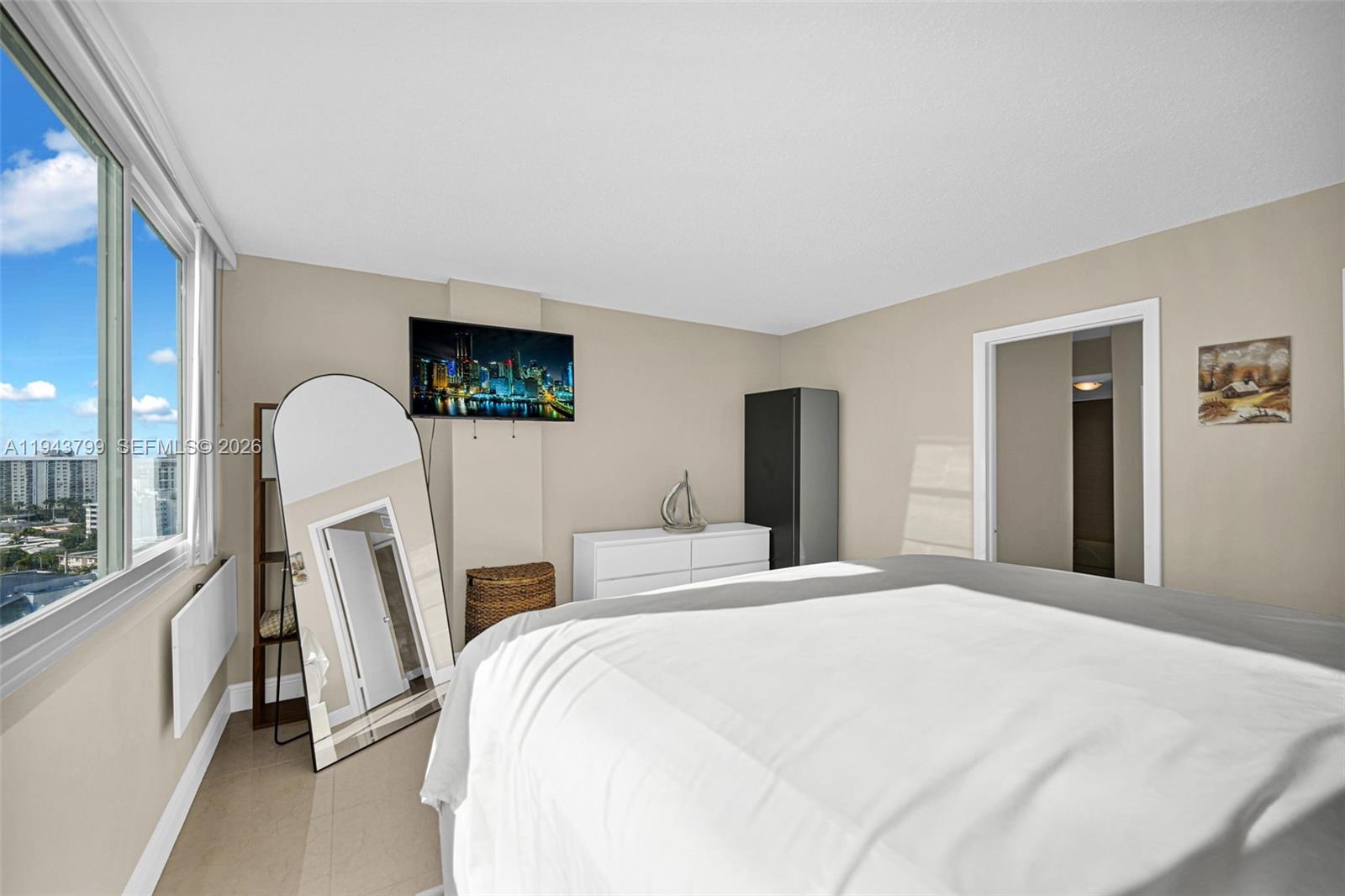 7135 Collins Ave # 1722