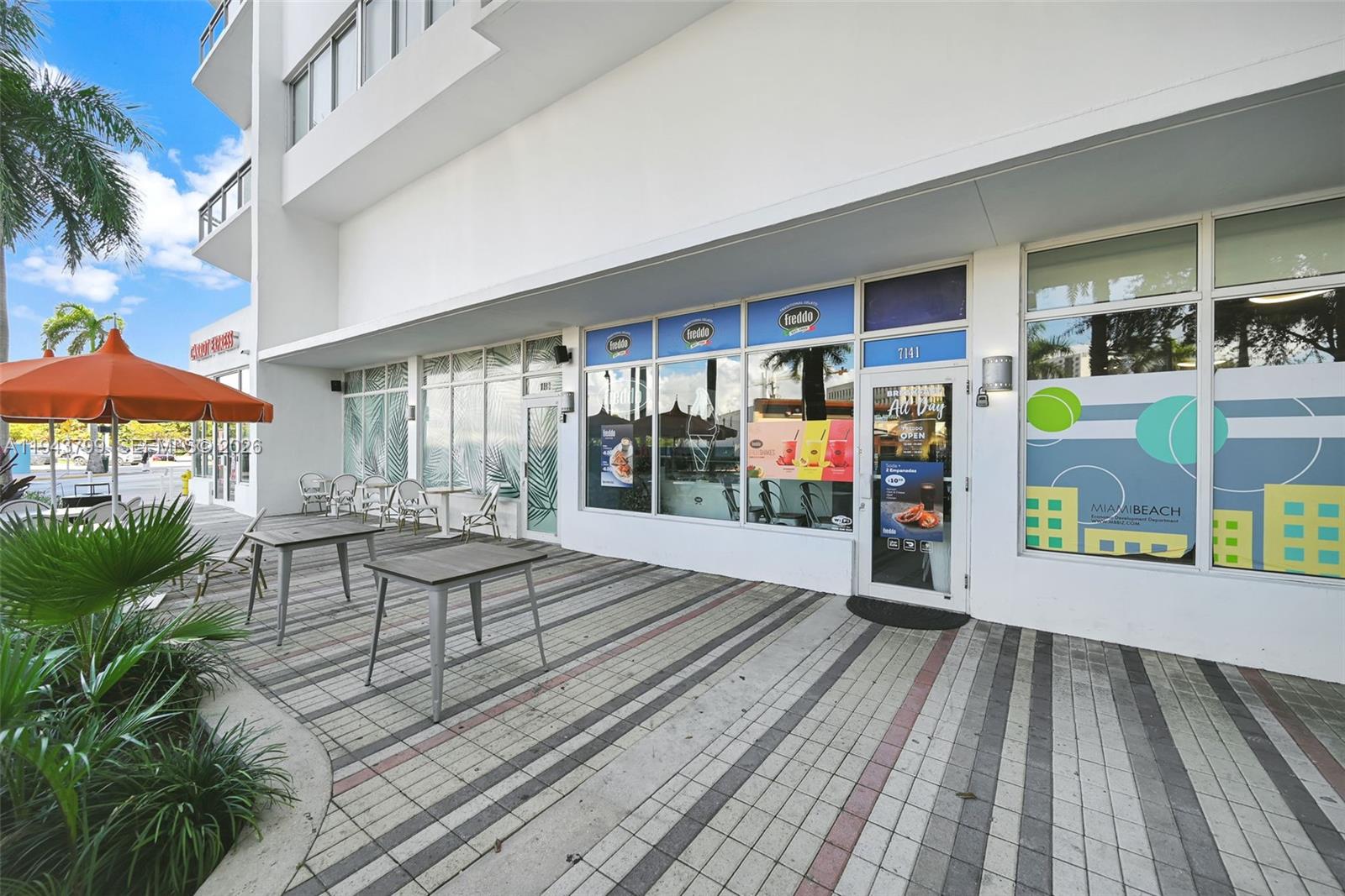 7135 Collins Ave # 1722