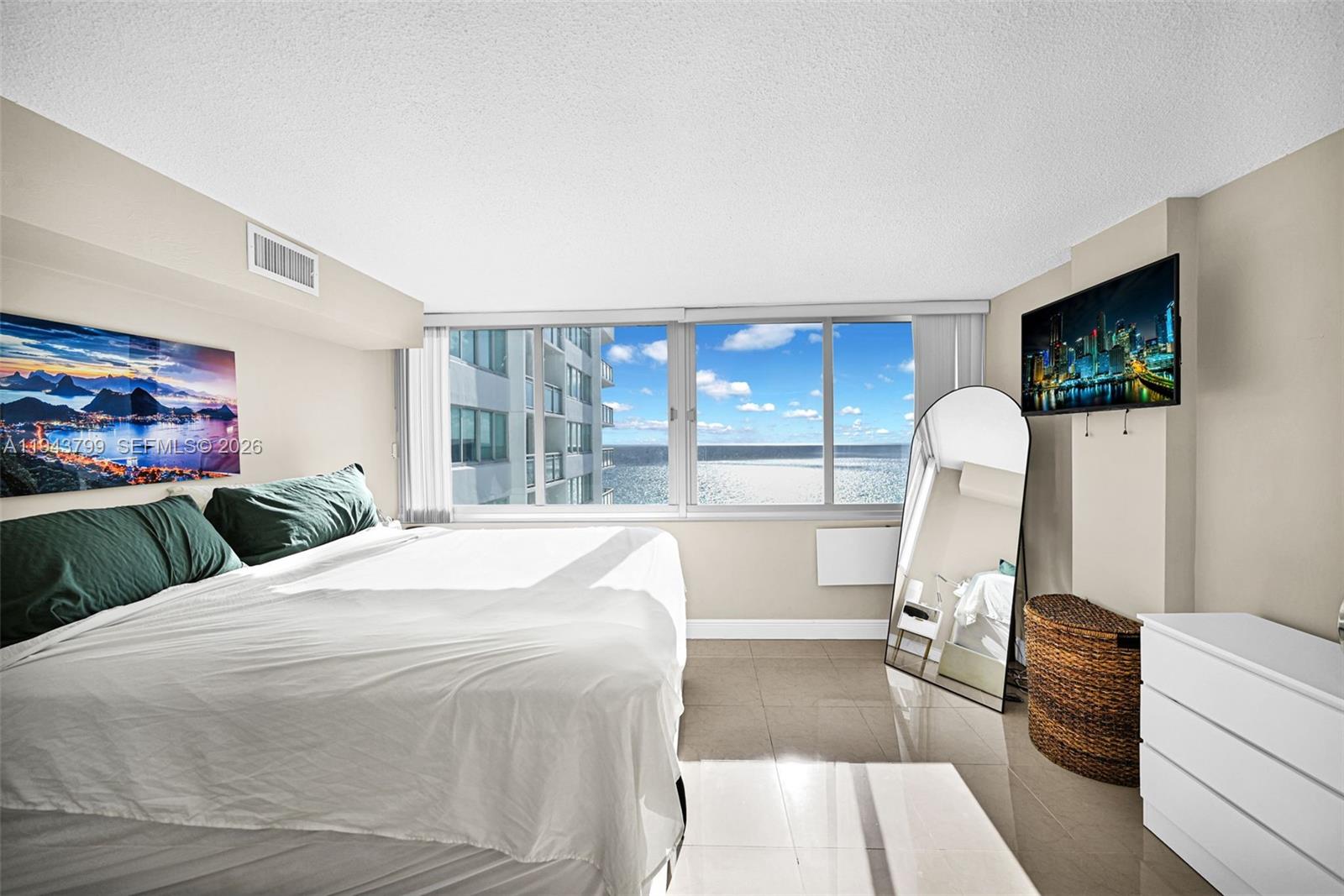 7135 Collins Ave # 1722