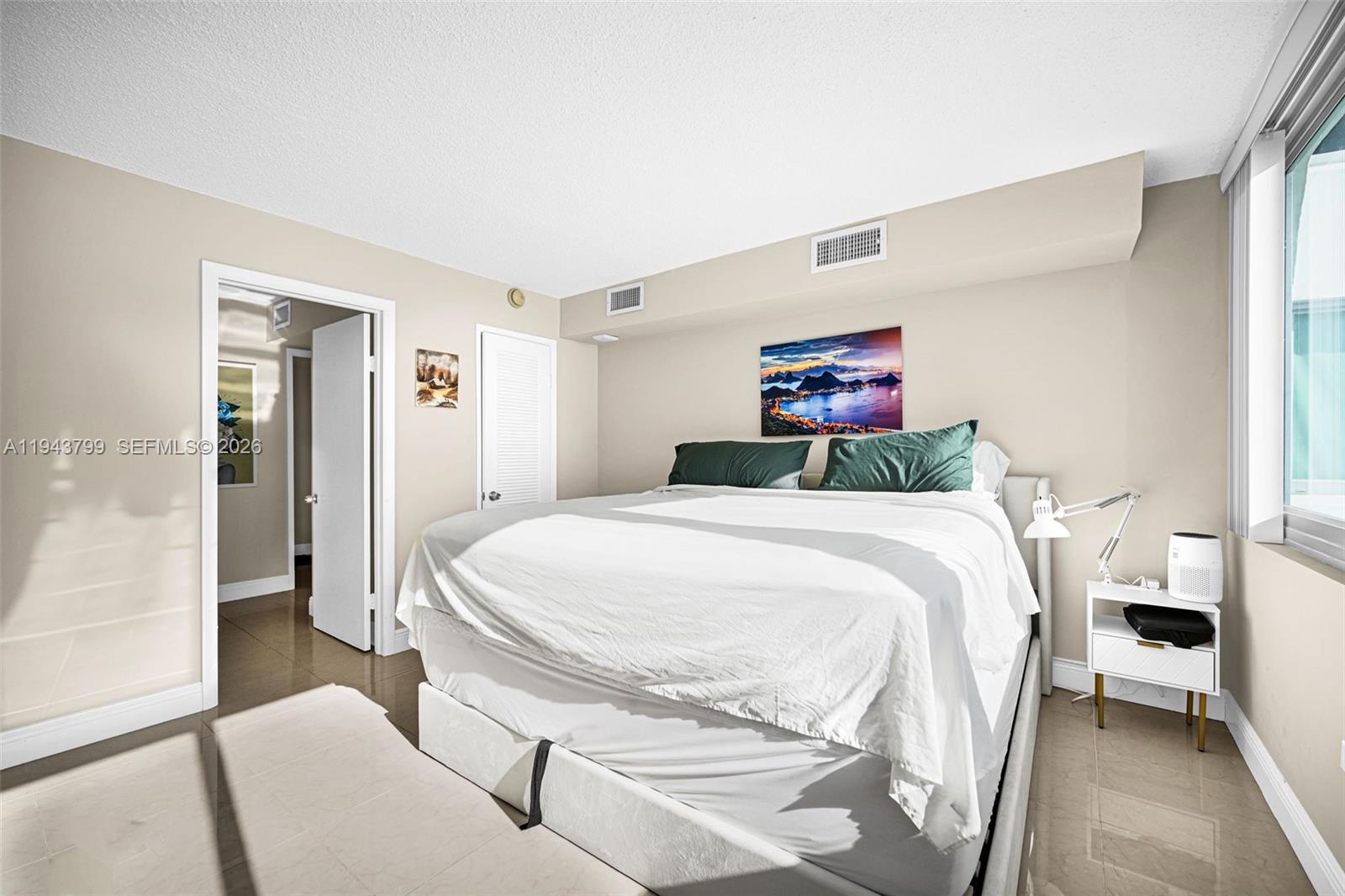 7135 Collins Ave # 1722