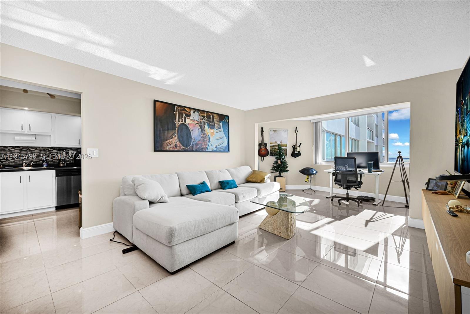 7135 Collins Ave # 1722