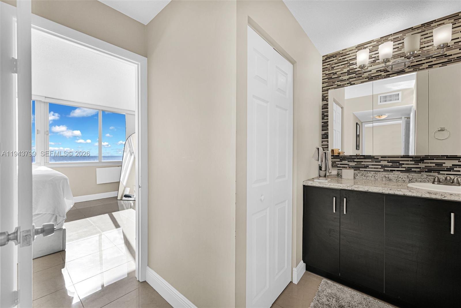 7135 Collins Ave # 1722