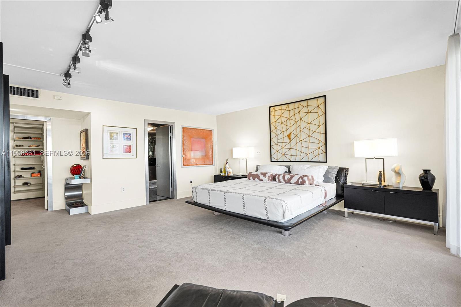 1 Grove Isle Dr # A1110