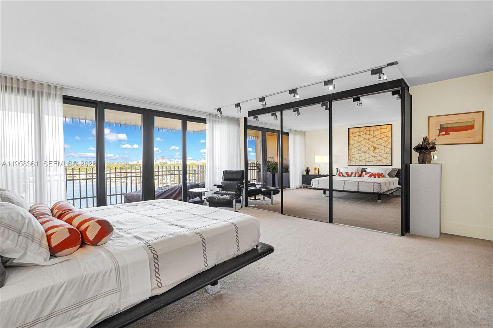 1 Grove Isle Dr # A1110