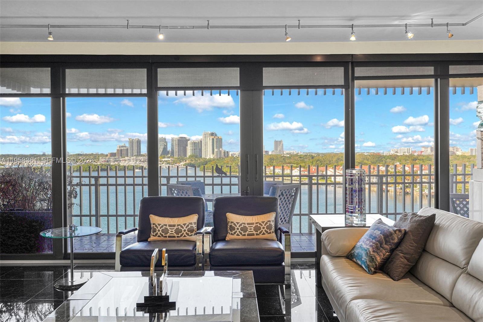 1 Grove Isle Dr # A1110