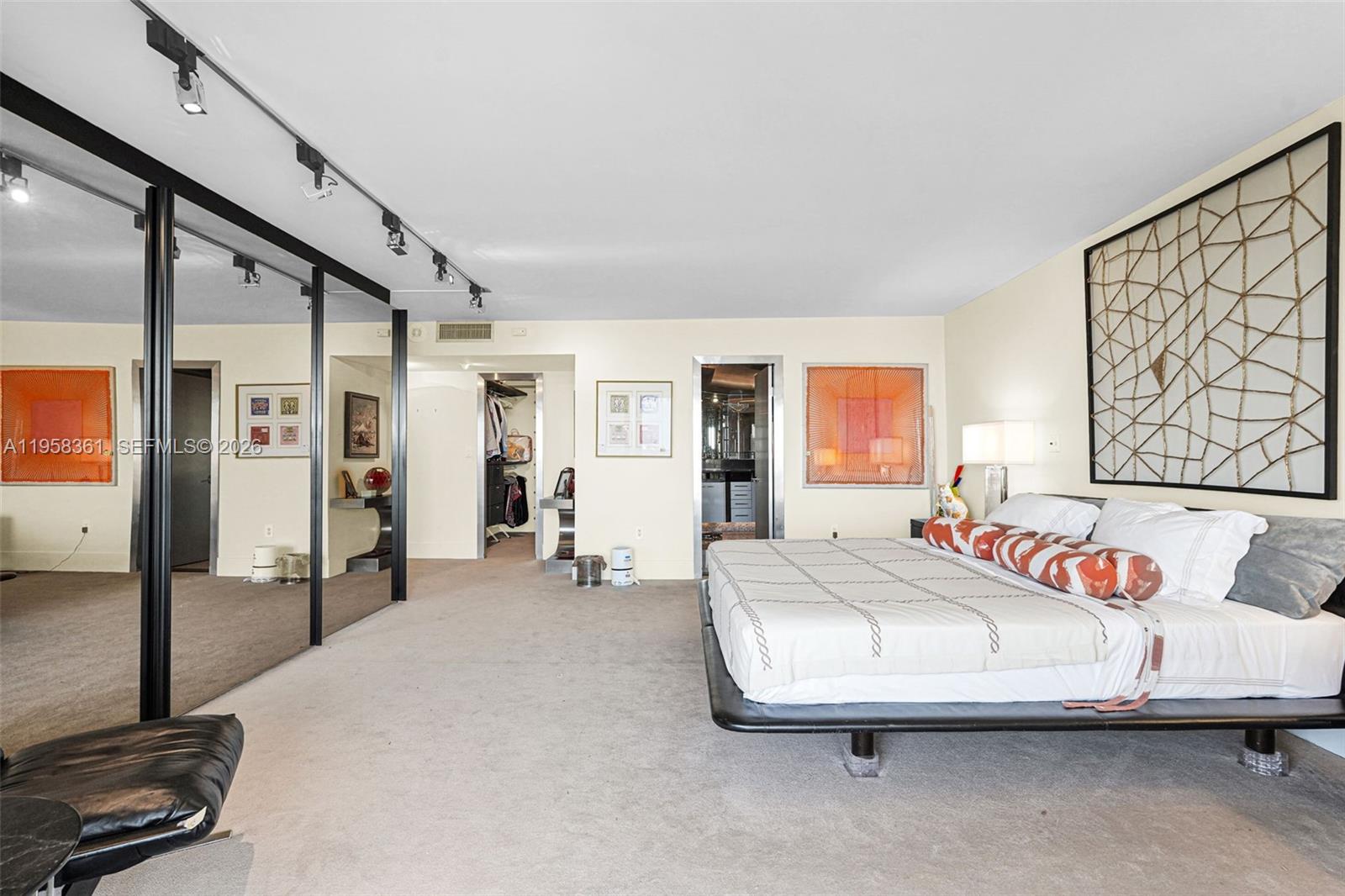 1 Grove Isle Dr # A1110