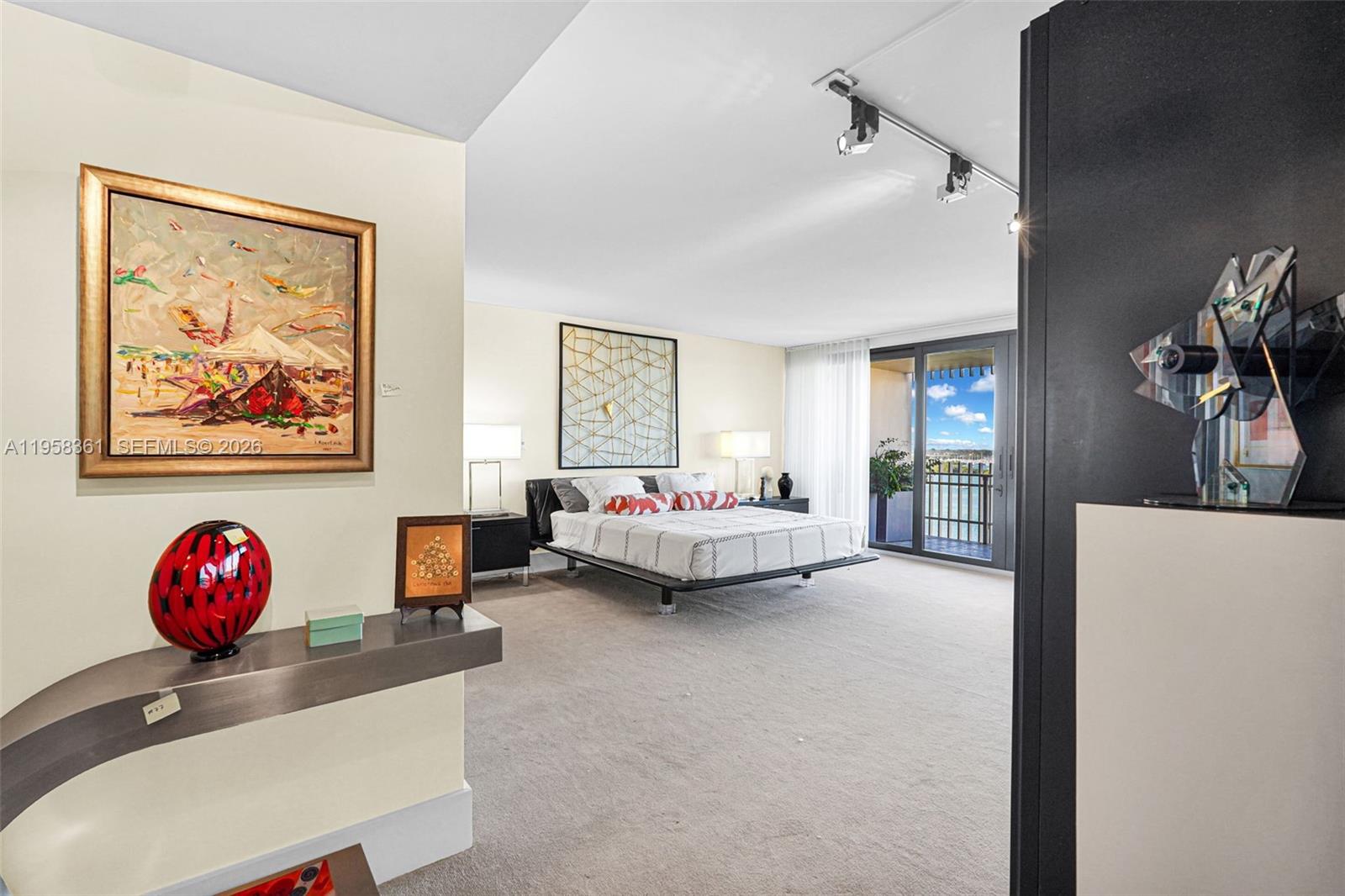 1 Grove Isle Dr # A1110