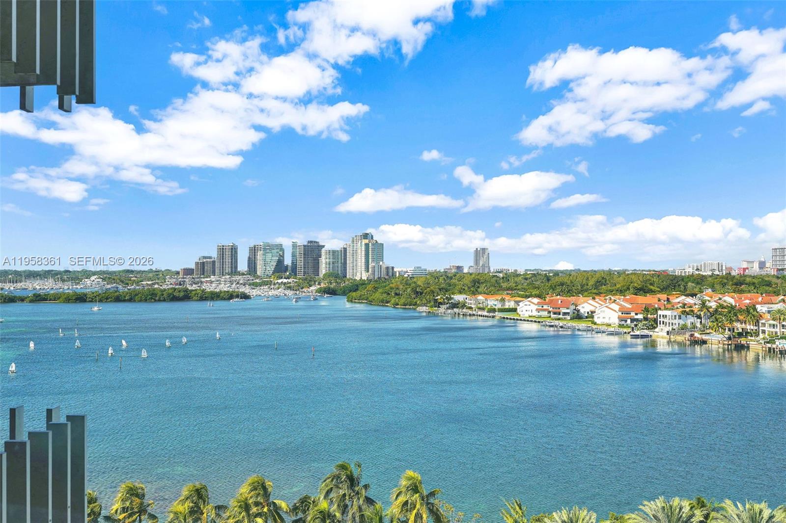 1 Grove Isle Dr # A1110