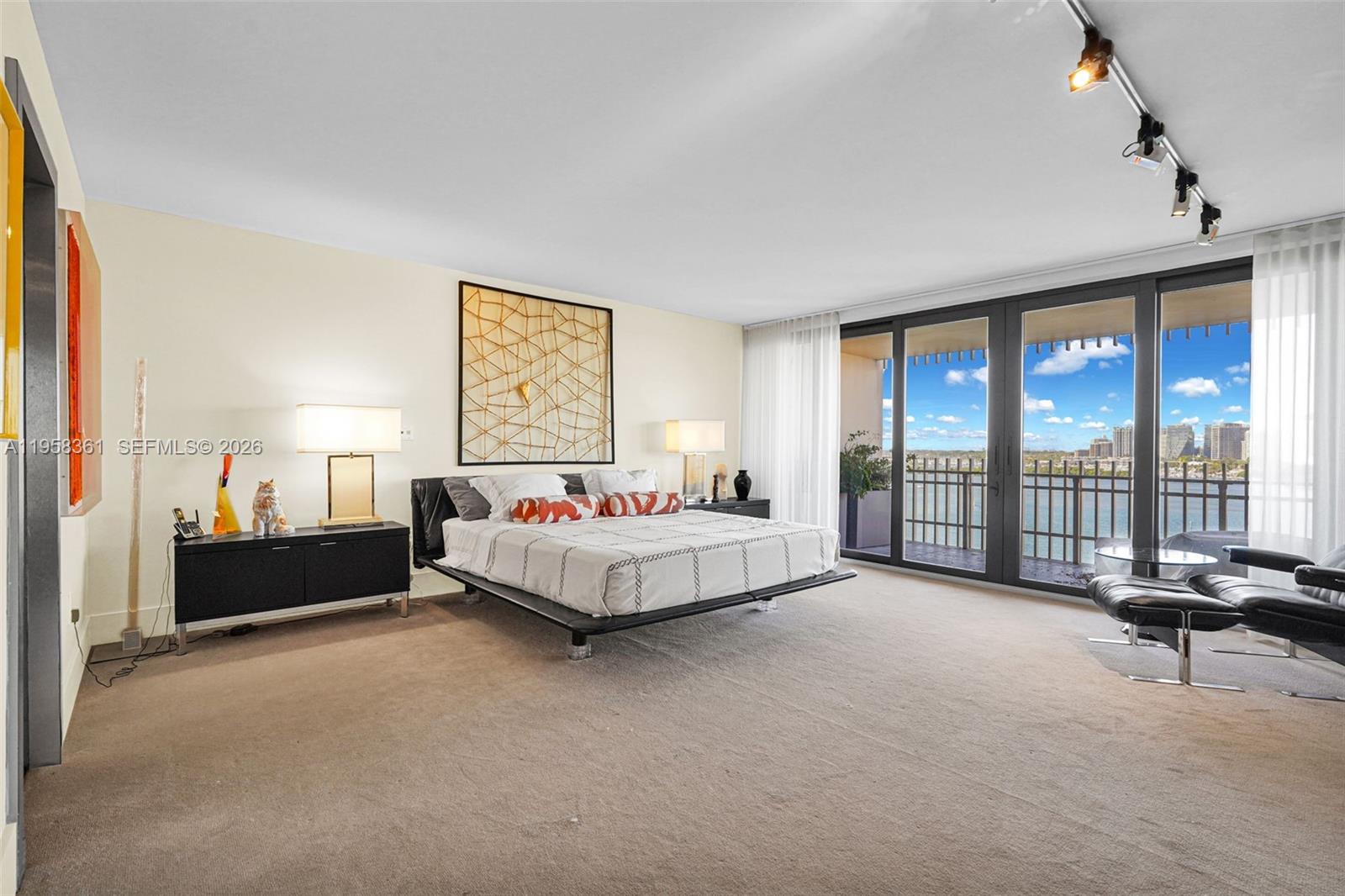 1 Grove Isle Dr # A1110