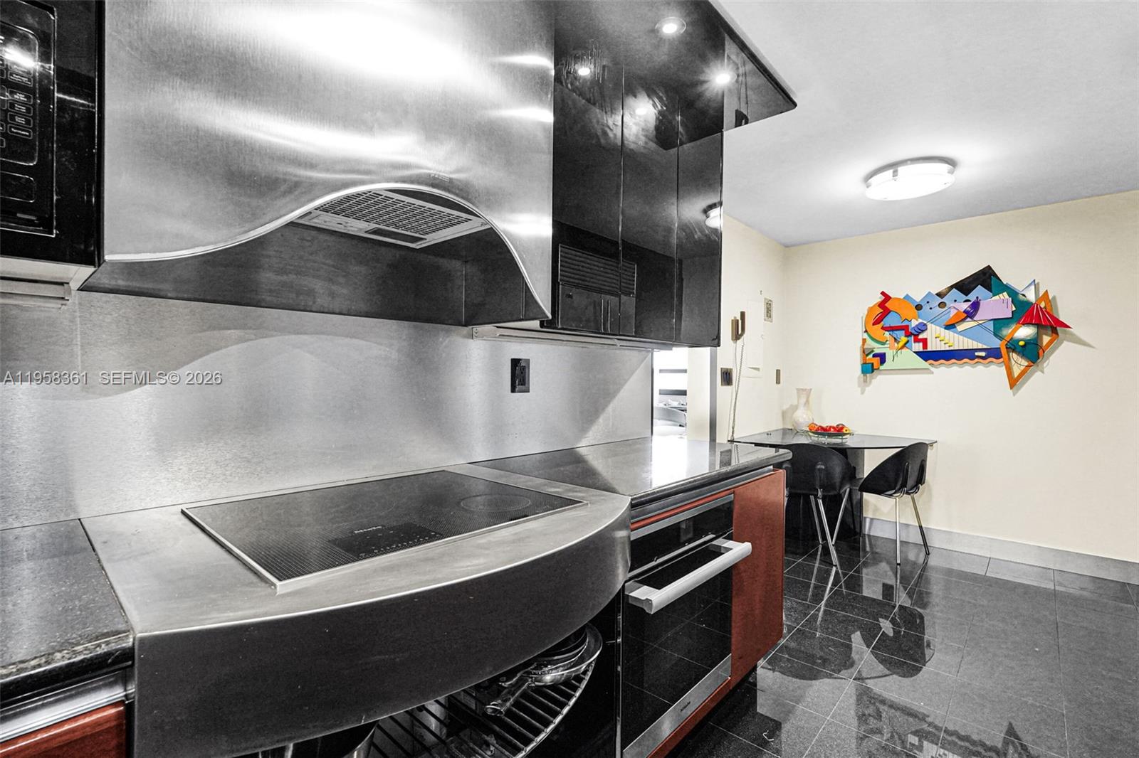 1 Grove Isle Dr # A1110