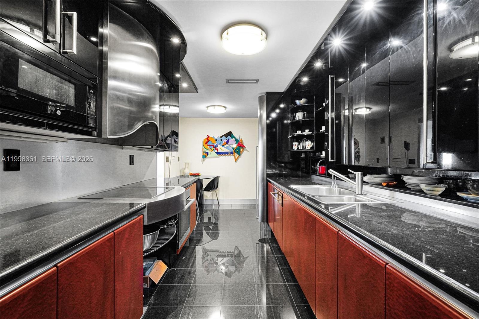 1 Grove Isle Dr # A1110