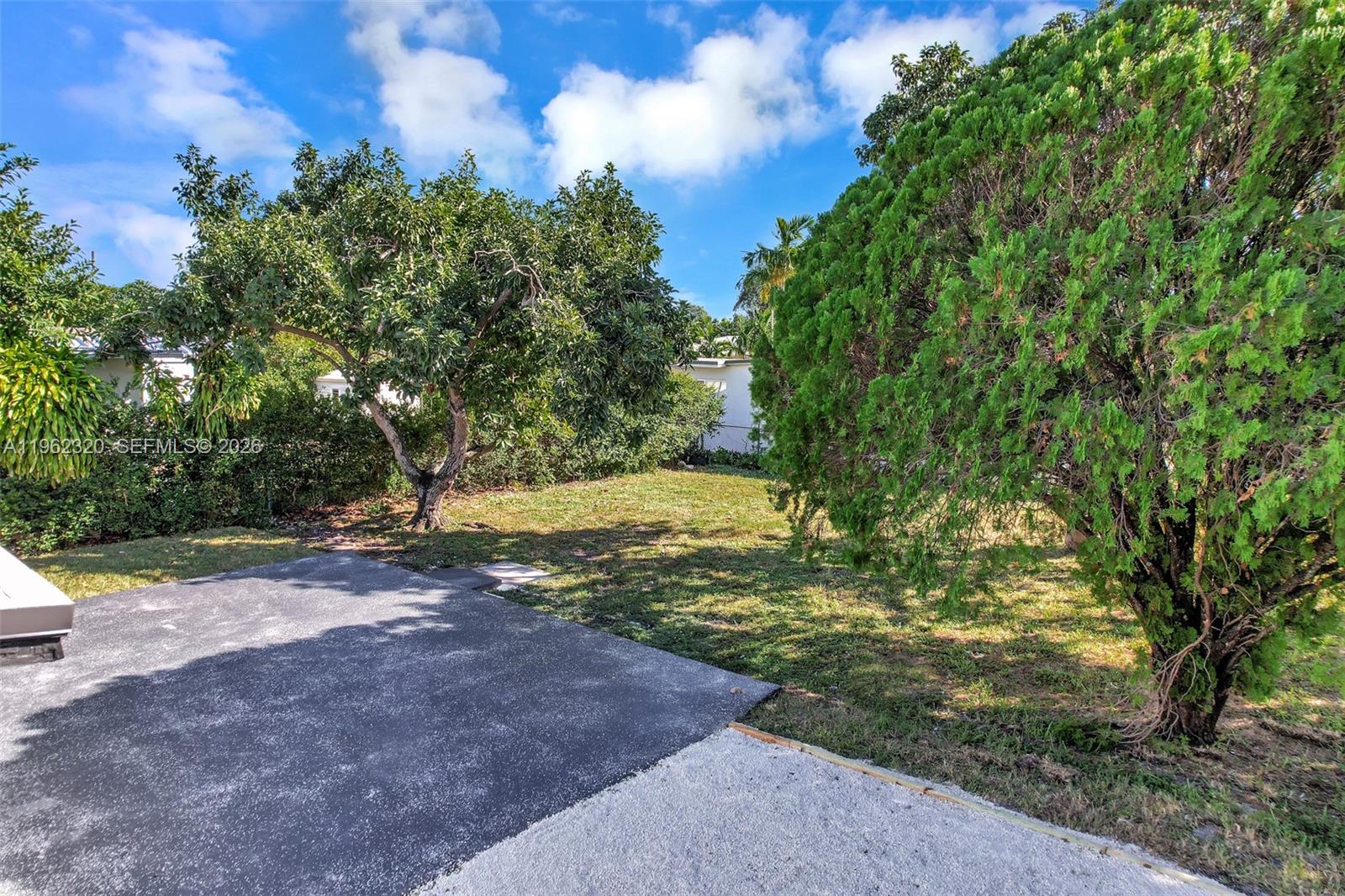 6540 SW 4th St # 6540