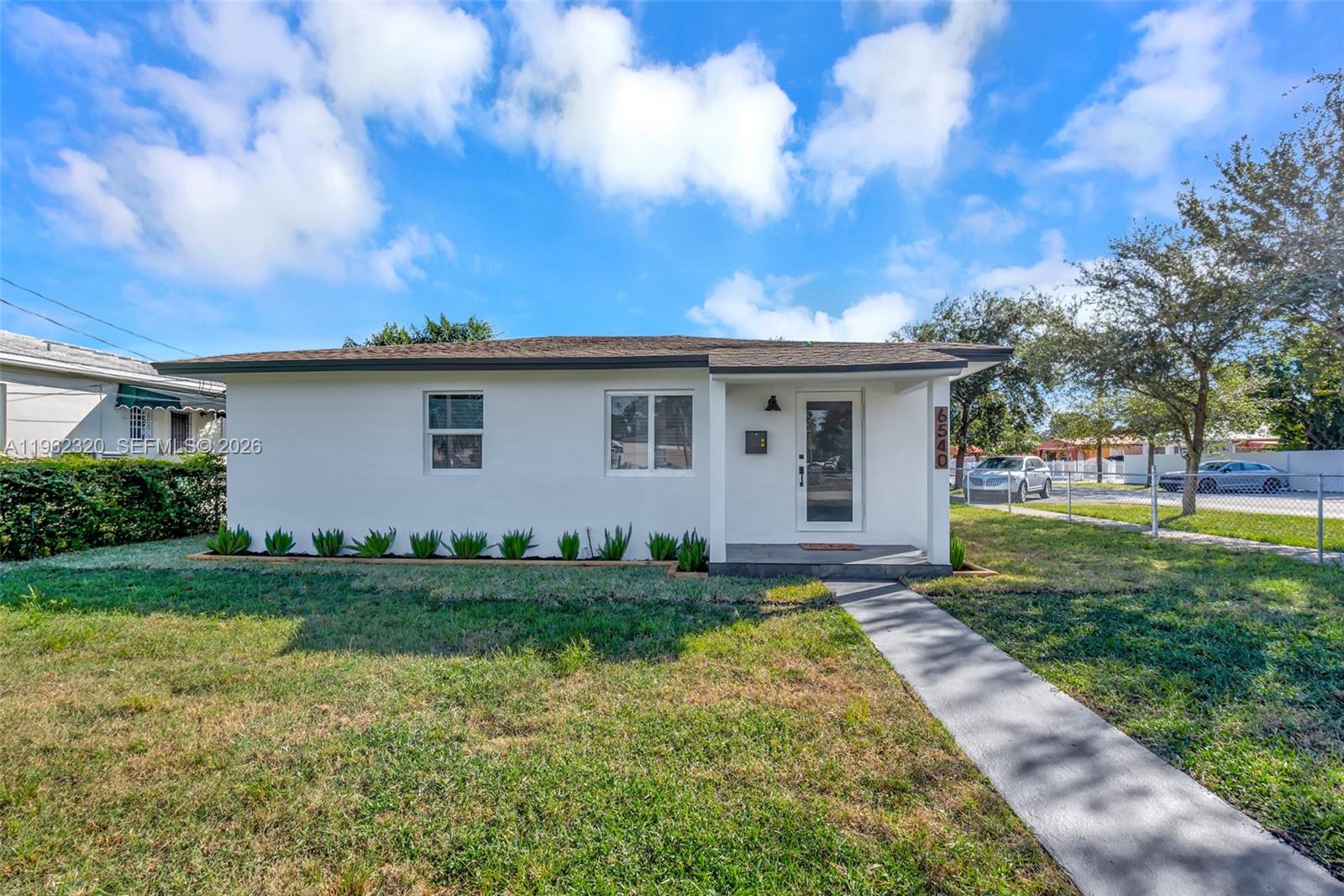 6540 SW 4th St # 6540