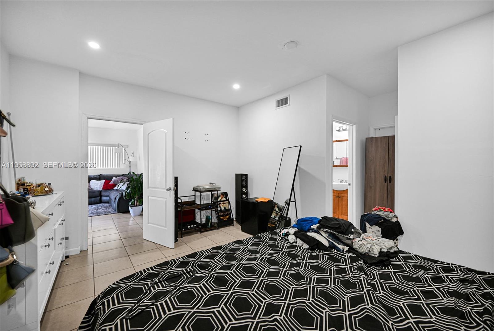 630 Tamiami Canal Rd