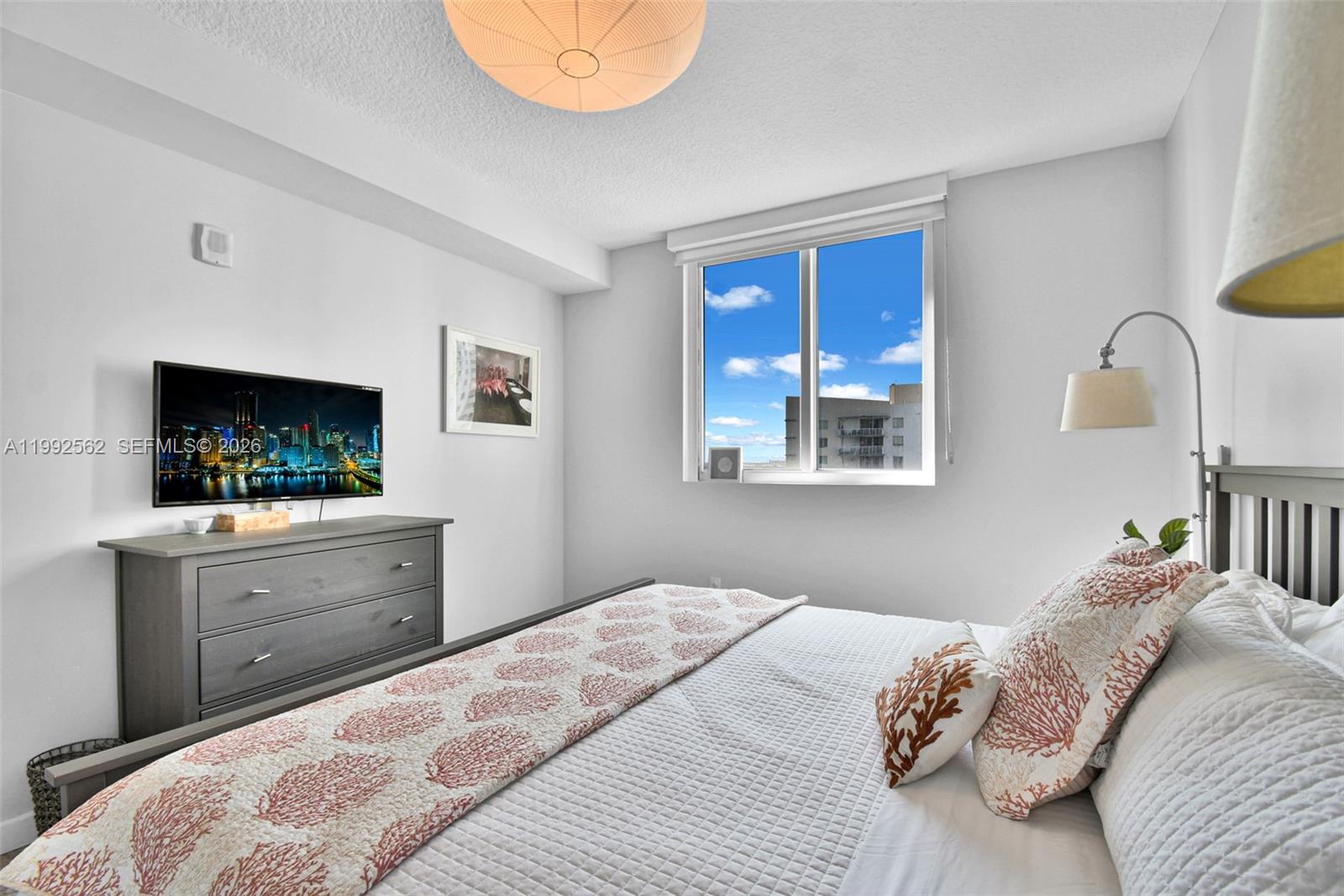 601 NE 23rd St # 1403