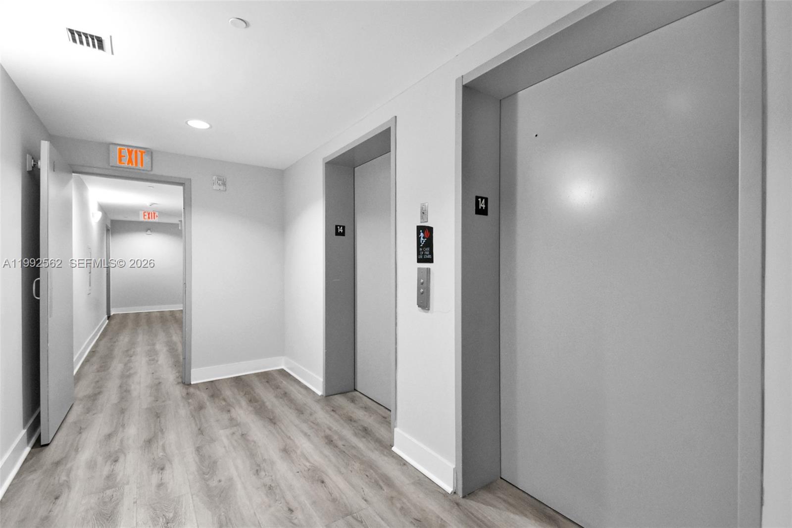 601 NE 23rd St # 1403